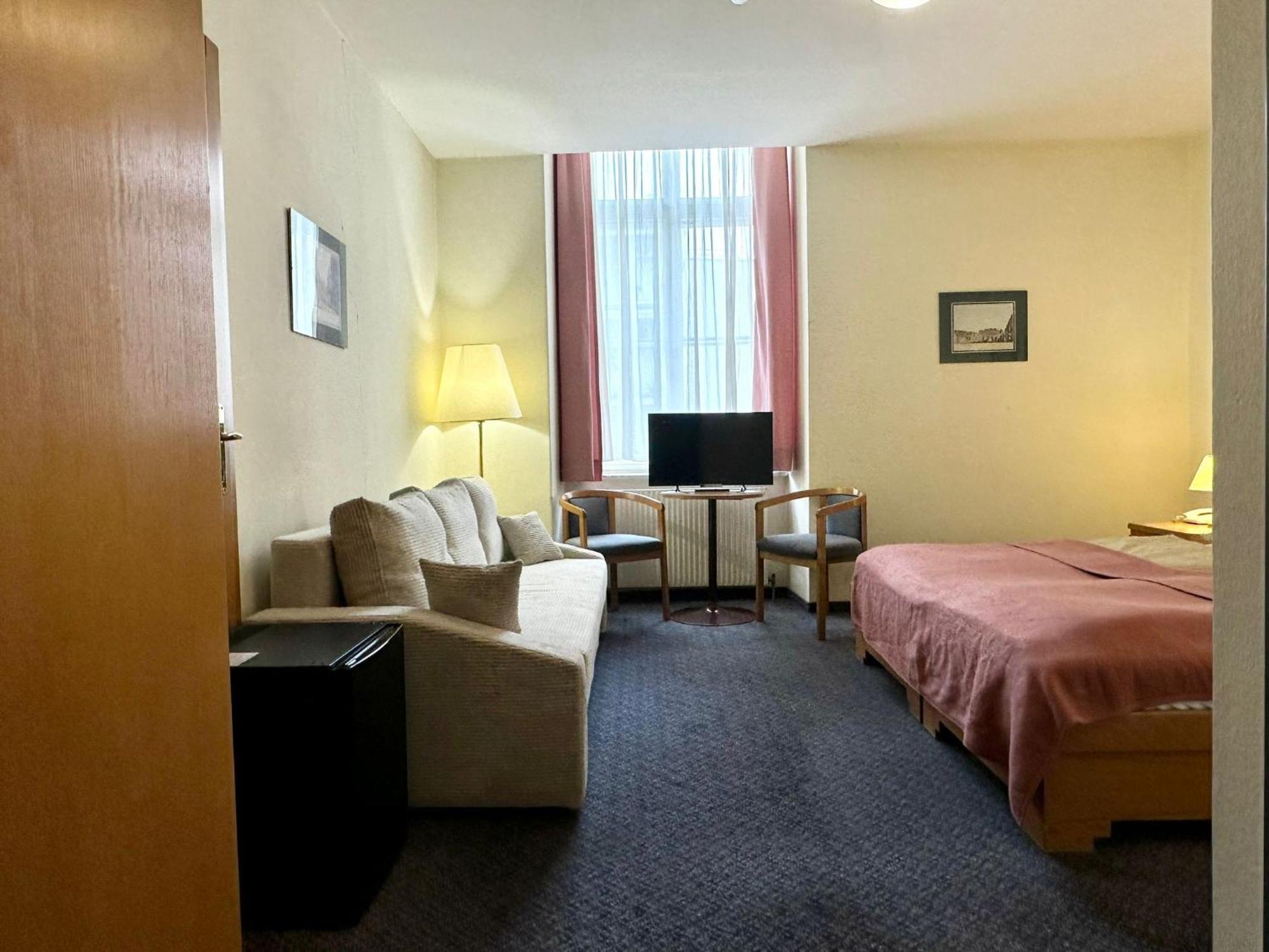 Very Central Apartments, 5 Min To City Center, No Reception Vienna Esterno foto