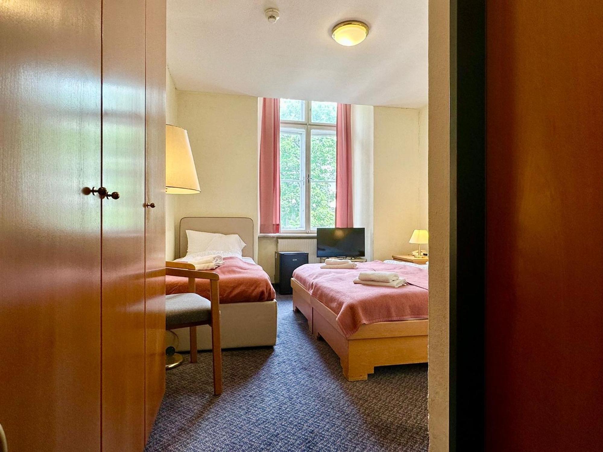 Very Central Apartments, 5 Min To City Center, No Reception Vienna Esterno foto